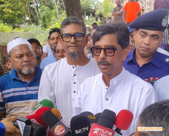 দেশে সারের ঘাটতি নেই, অসাধু চক্রের কারণে ক্ষতিগ্রস্ত হচ্ছে কৃষক: কৃষিমন্ত্রী