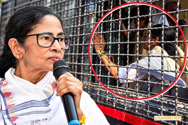 দিল্লিতে পুলিশি হেফাজতে পশ্চিমবঙ্গের সাবেক মুখ্যমন্ত্রী মমতা বন্দ্যোপাধ্যায়